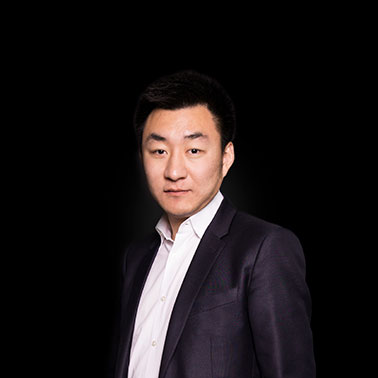 Albert Wang headshot