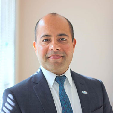 Neeraj Mathur, Vice President Business Intelligence and Information Technology, SickKids Foundation