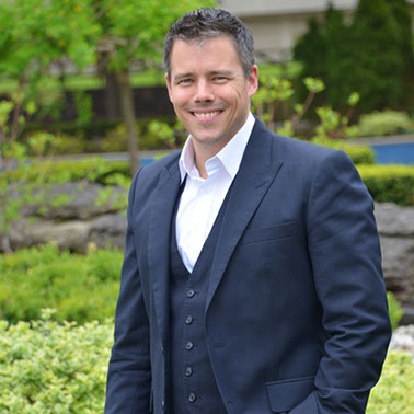Derek Sutton headshot