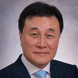 Dr. Shi Joon Yoo