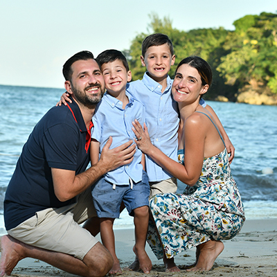 Geroge, Christian, Theo and Jessica by the beach