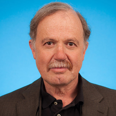 Peter Vadas headshot